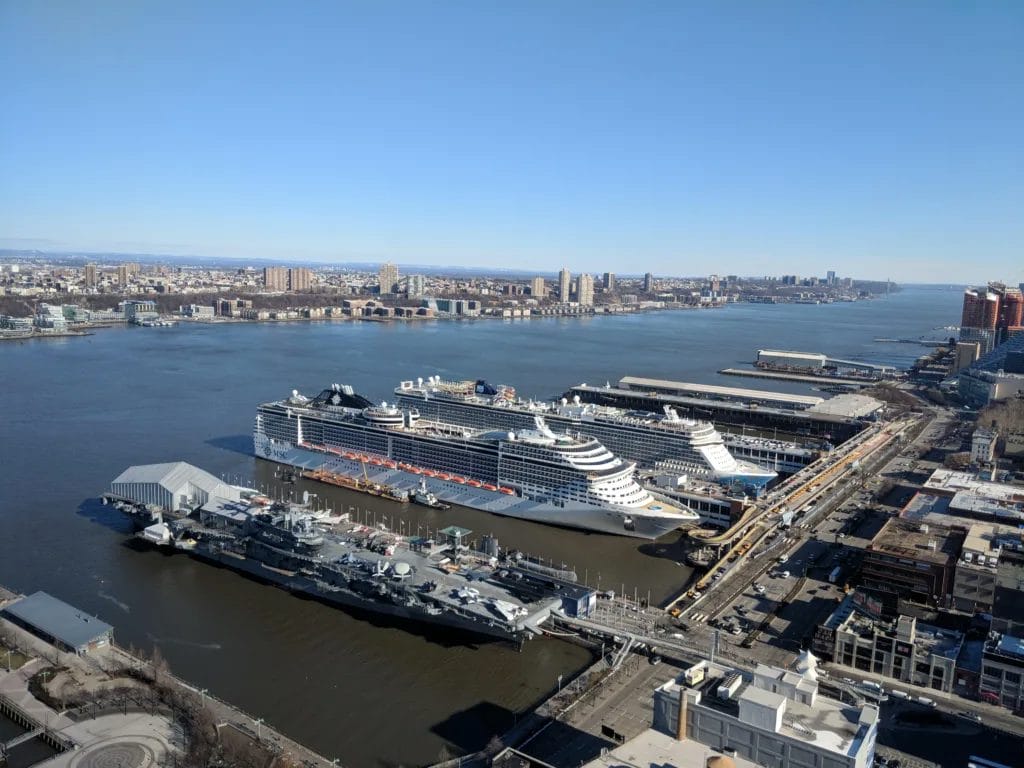 cruise ship vs aircraft carrier