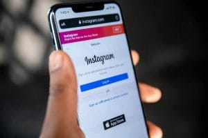 Tips to use anonymous IG story viewer without affecting privacy security