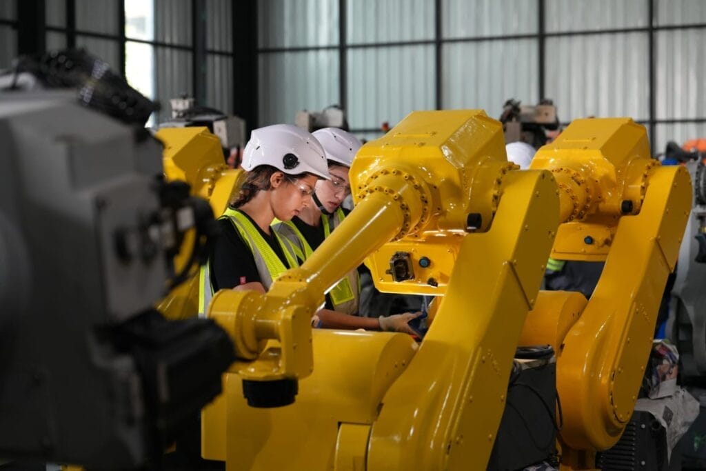 Machine Guarding Solutions That Support Safer Manufacturing Environments